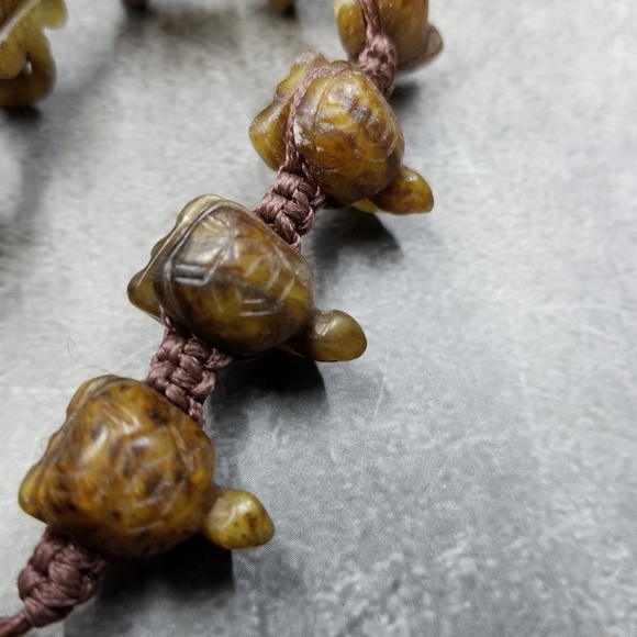 Turtle bracelet carved stone agate bracelet - Picture 7 of 14
